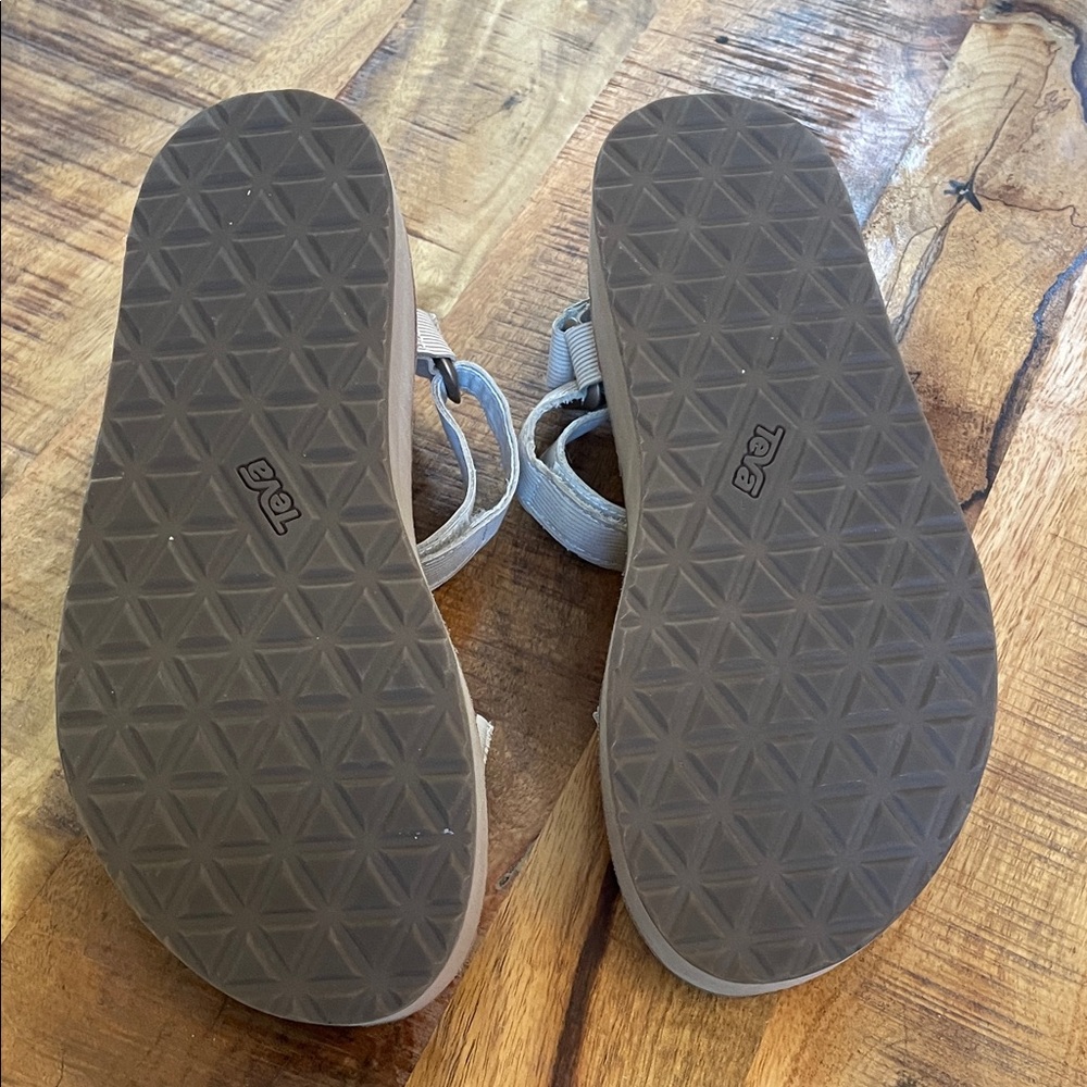 Teva Women's Tan and Cream Sandals - Picture 3 of 7